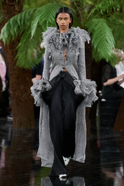 Look 43